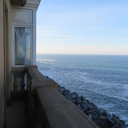 Romance By The Sea Apartment San Sebastian